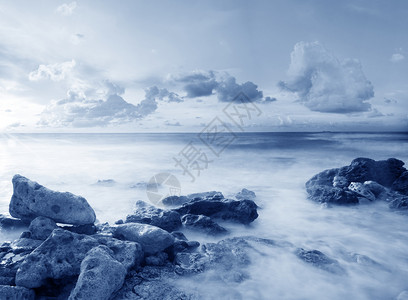 克里米亚海的海海浪海啸气象大自然光线灾难风暴力量海洋闪电科学高清图片素材