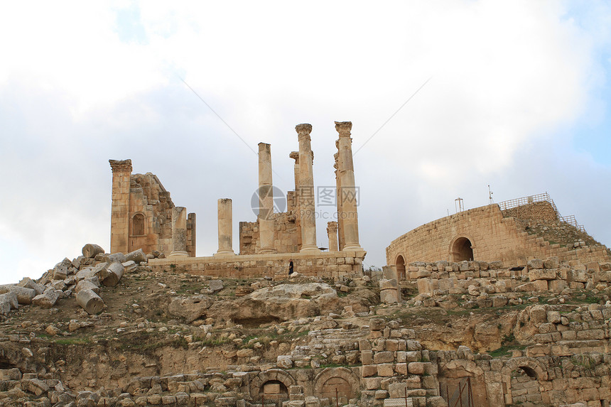 约旦贾拉什 宙斯寺首都考古学废墟纪念碑旅行寺庙入口石头帝国建筑学图片
