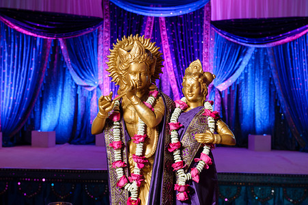 在印度婚礼上曼达普面前的印度教神仪式高清图片素材