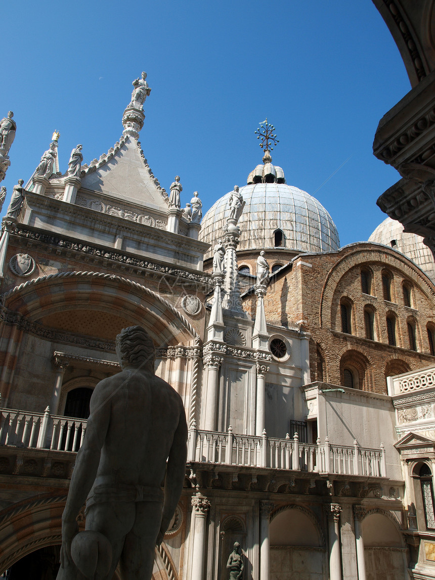 威尼斯Doge宫庭院雕像首都游客假期石头艺术宫殿雕塑拱廊地方图片