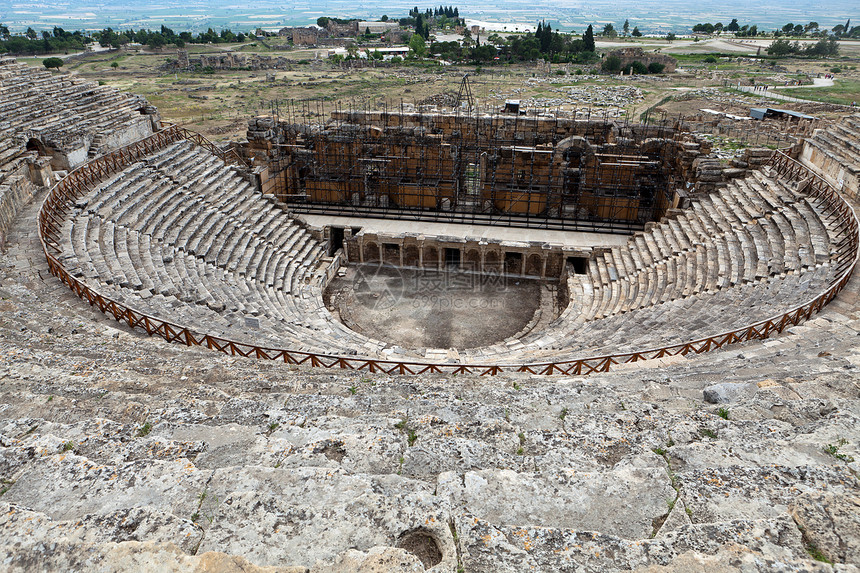 土耳其Pamukkale地区Hieropolis的剧院废墟石头旅行建筑学城市考古学文化古董历史火鸡地标图片
