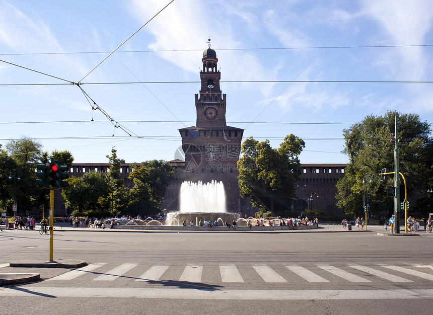 米兰的Sforzesco城堡建筑学公园纪念碑遗产漏洞文化树篱街道旅游图片