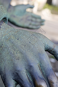 铜像手雕塑雕像教会港口背景图片