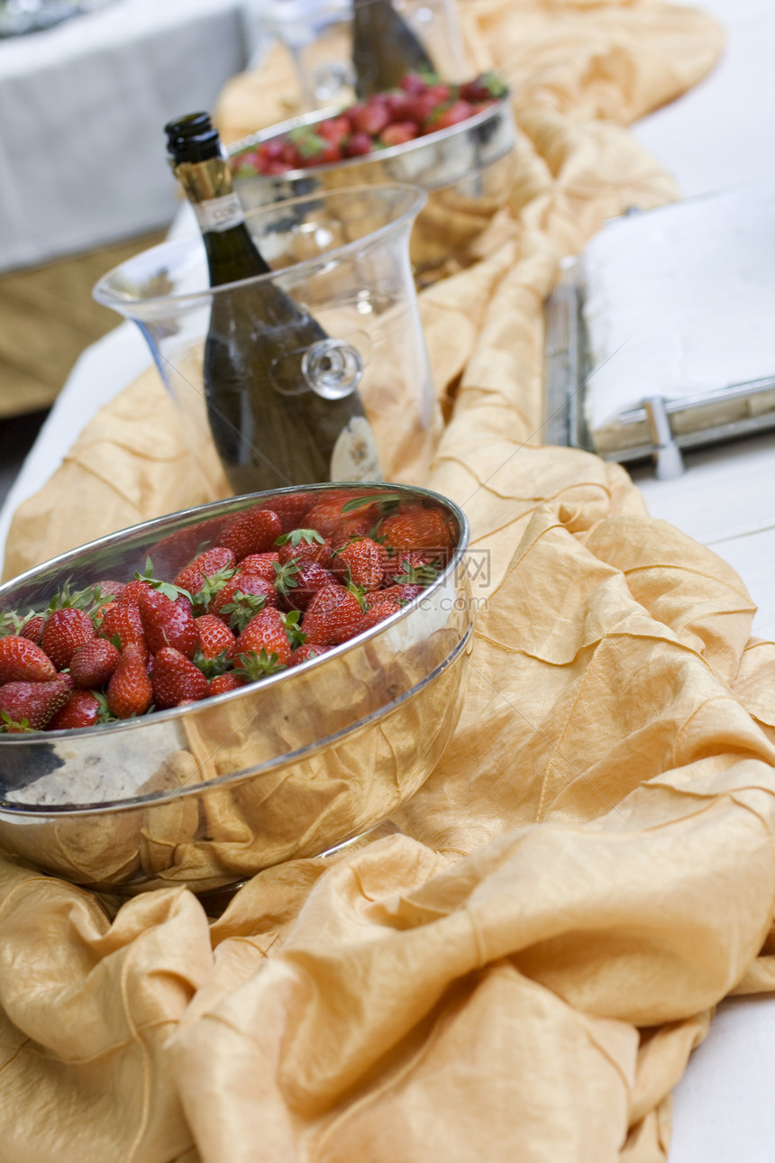 新鲜草莓织物馅饼种子美食盘子早餐浆果甜点植物食物图片