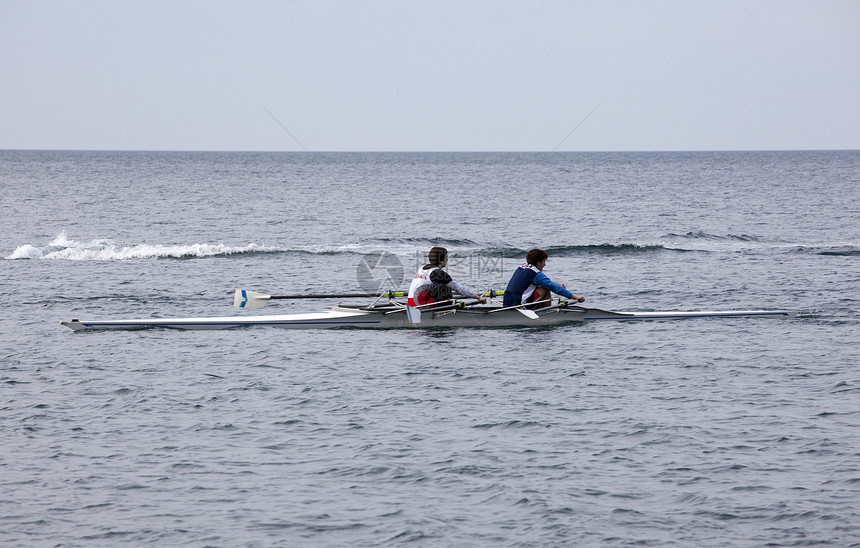 划线划桨激流男人运动员动作娱乐皮艇溪流乐趣运动图片