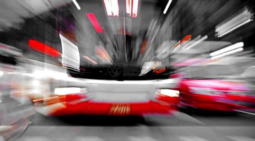 高速公交快车光电弧射线产生直视撞击的强力效果图片
