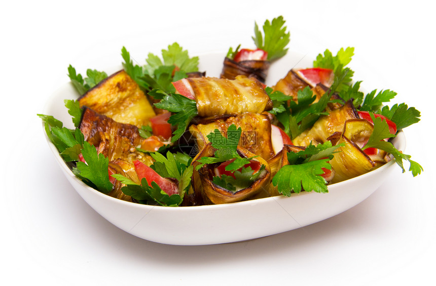 装满红胡椒的黄豆卷起动机食物水平蔬菜红色白色选择性盘子午餐茄子图片