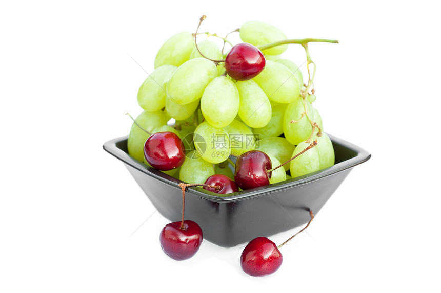碗里的葡萄樱桃是白的浆果杯子美食紫色叶子藤蔓食物植物摄影餐具图片