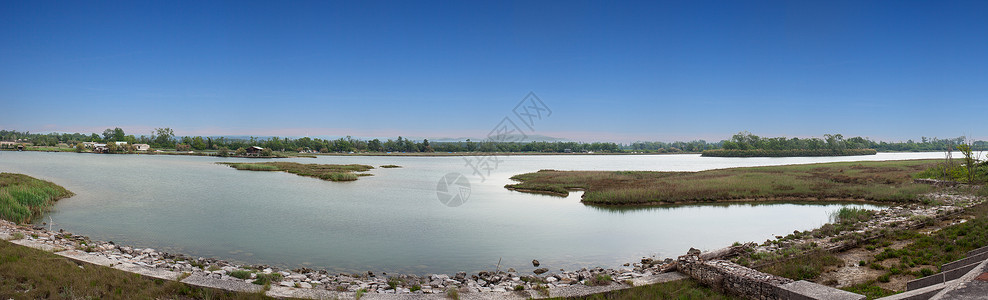 拉鲁湿地伊索拉迪耶拉锥形植被小马湿地自然保护区废墟背景