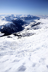 单板法国阿尔卑斯山运动高度风景高山全景滑雪冻结冰川阳光阴霾背景