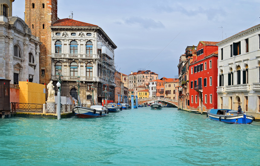 美丽的水上街道     意大利威尼斯缆车城市旅行蜜月巴士住宅历史旅游传统运河图片