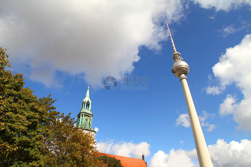 柏林的电视塔和广播收音机旅行纪念碑建筑首都吸引力旅游播送天空图片