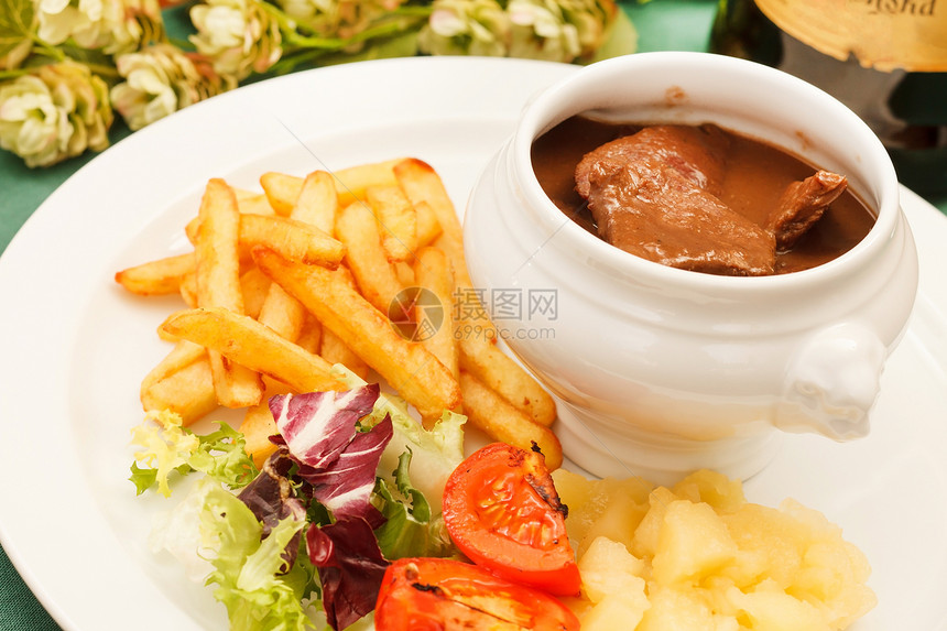 炸薯条肉蔬菜啤酒食物酒精土豆餐厅食谱营养鱼片炙烤图片