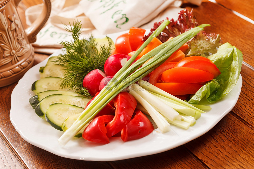 新鲜蔬菜胡椒派对小吃芹菜牧场勺子洋葱敷料食物香菜图片