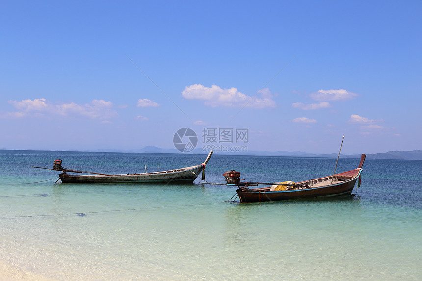 清水和蓝天空 泰国利普岛海滩旅行海岸假期血管岩石晴天支撑旅游海景图片