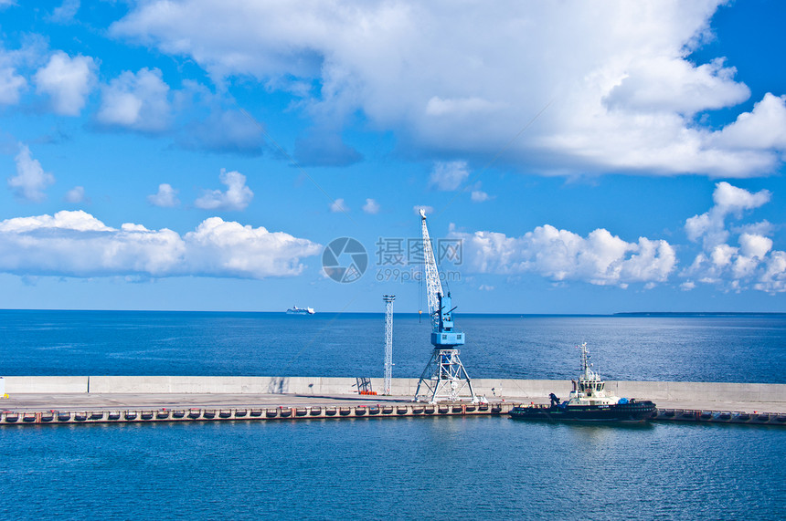 黄海角的起重机贸易风景工业渡船码头海港货物物流运输港口图片