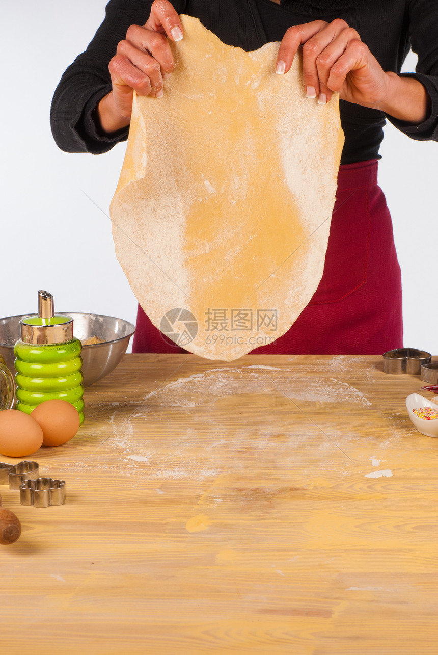 自自挣钱糕点厨师甜点面粉馅饼食物女性烹饪面包图片