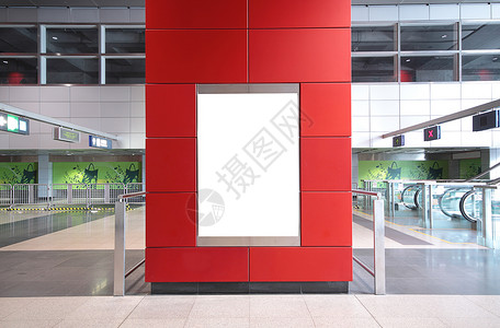 现代大楼内空白的广告广告广告牌玻璃车站人行道建筑物木板街道庇护所民众火车背景图片