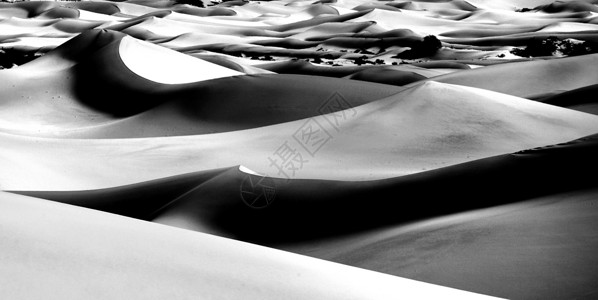 加利福尼亚死亡谷的美丽沙丘形成NameCalifornia水平荒地山脉沙漠力量天空死亡红色风景国家荒凉高清图片素材