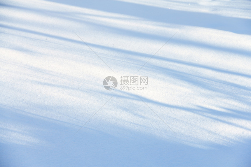 下雪纹理阳光水晶环境雪花白色阴影季节季节性蓝色水平图片