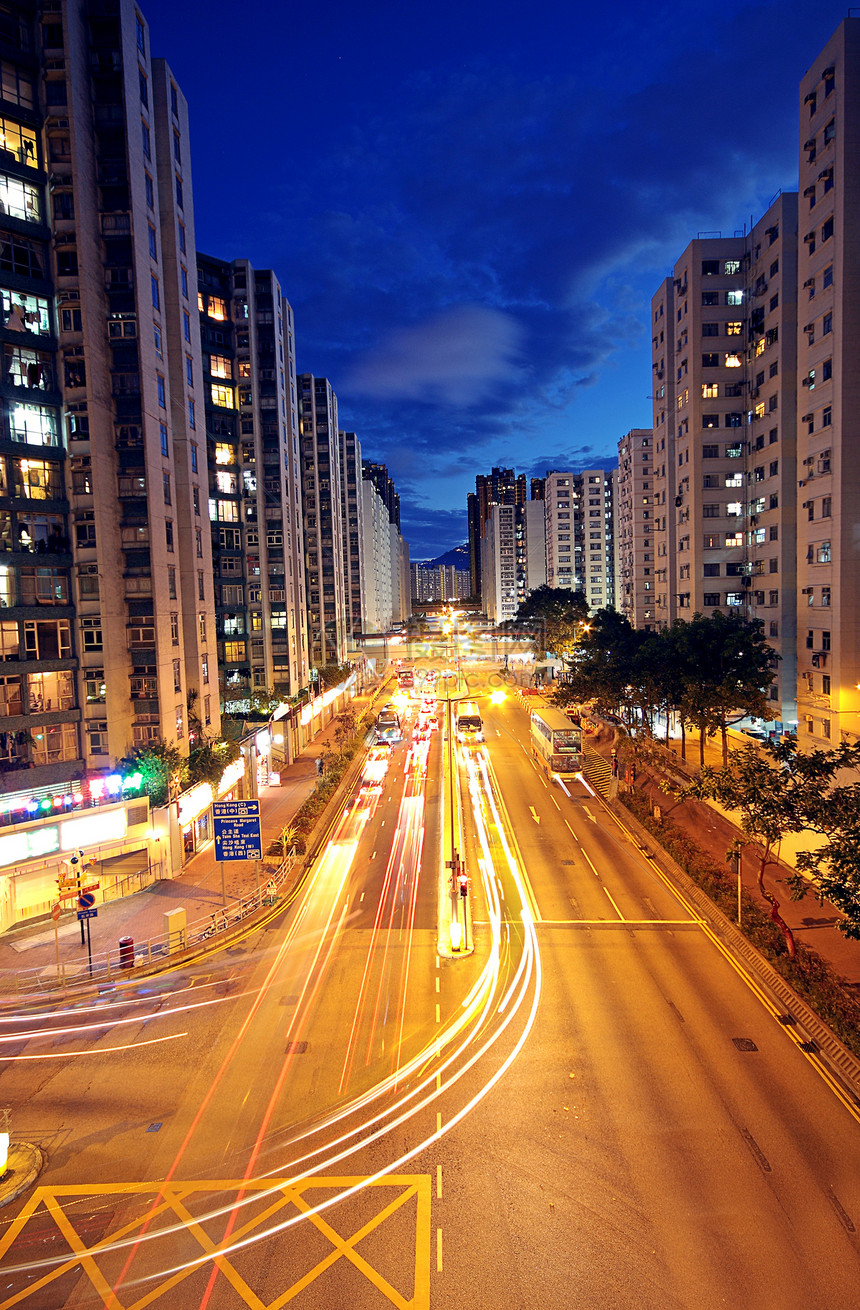 现代城市 晚上有高速公路交通 香港州康场景建筑学公共汽车景观运输车辆隧道旅游日落天际图片