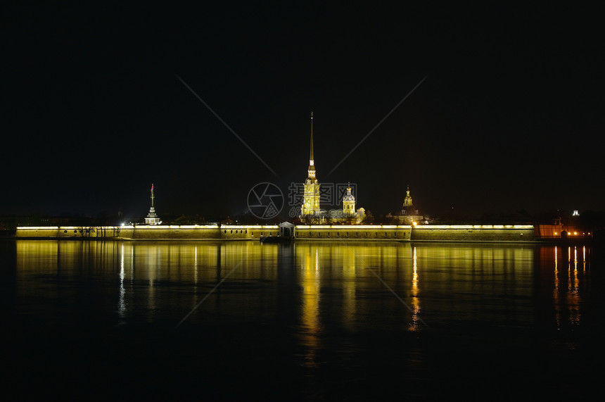 俄罗斯圣彼得堡 夜景钟楼文化教会历史性城市地标旅行博物馆大教堂花岗岩图片
