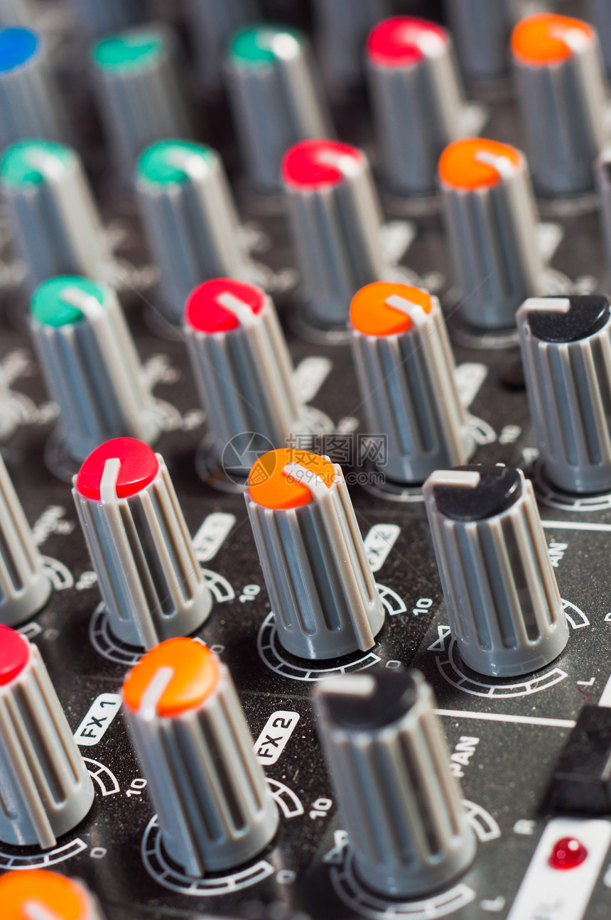 带按钮的音频混音器纹理音板推子调音台电子体积混合器生产调节器作曲家制作人图片