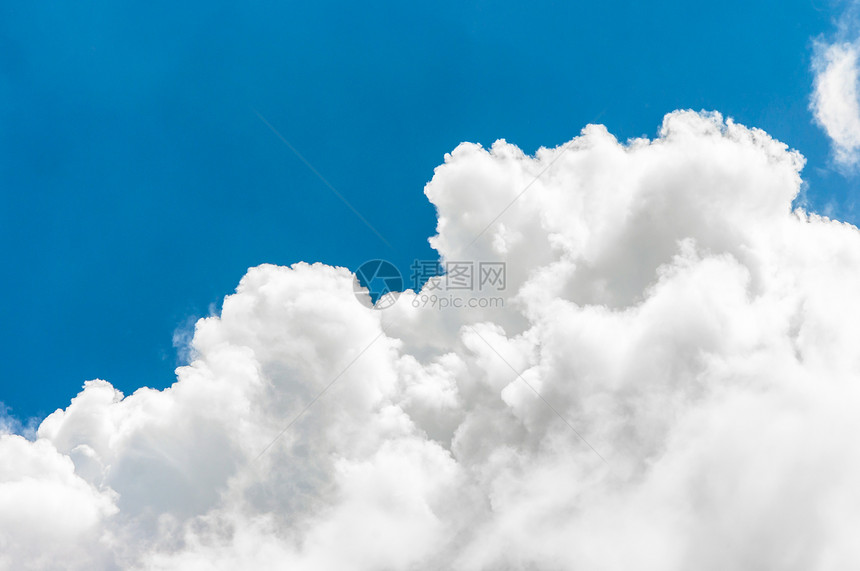 蓝蓝天空环境天气风景白色柔软度气候气象自由场景阳光图片