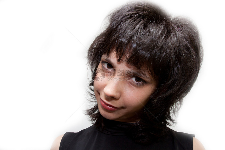 白背景的黑发女孩 肖像头发沙龙女士肤色奢华化妆品发型设计女性发型理发图片