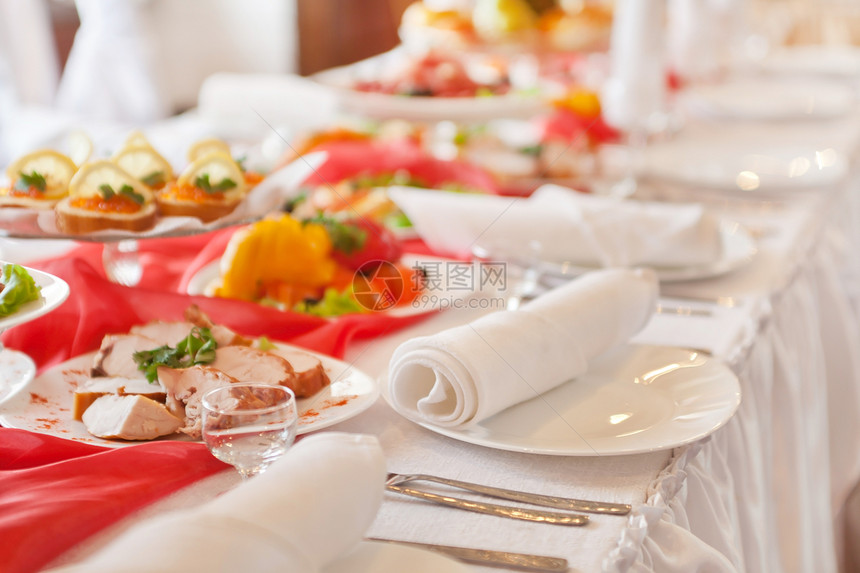 婚礼桌桌白色展示庆典桌布蔬菜奢华盘子接待餐厅食物图片