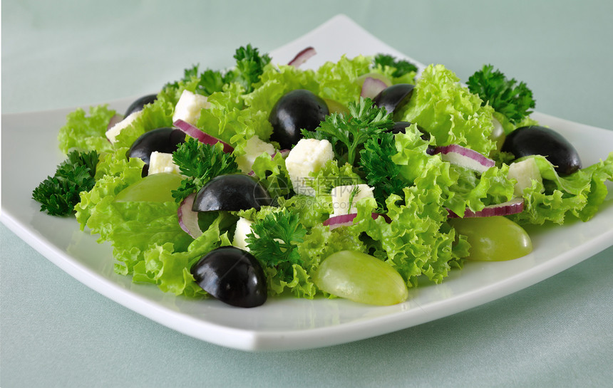 含奶酪和葡萄的生菜沙拉维生素拼盘健康饮食蔬菜风格产品生活方式洋葱美食自助餐图片