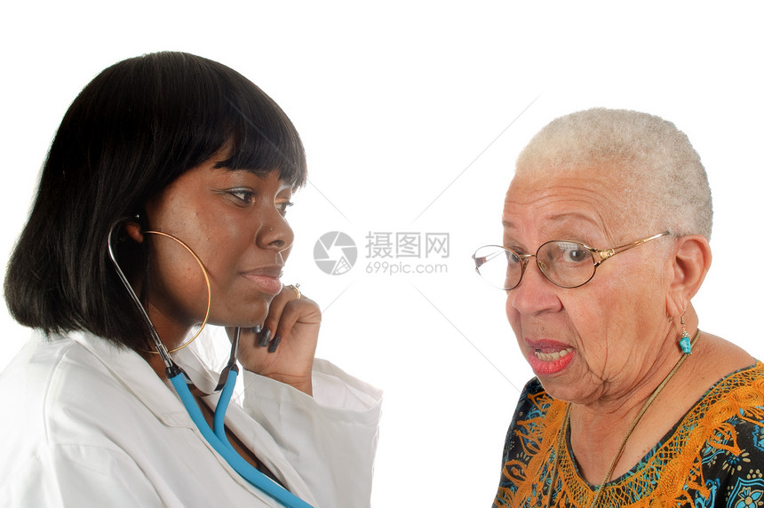年轻的非洲青年美国护士或医生实验室女性老年从业者微笑多样性喜悦科学家女士黑发图片