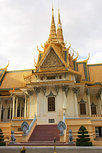 柬埔寨金边皇家宫大厦王座宝座厅高清图片