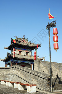 塔上灯笼中国西安古城墙蓝色旅游观光天空旅行灯笼历史性建筑学建筑文化背景