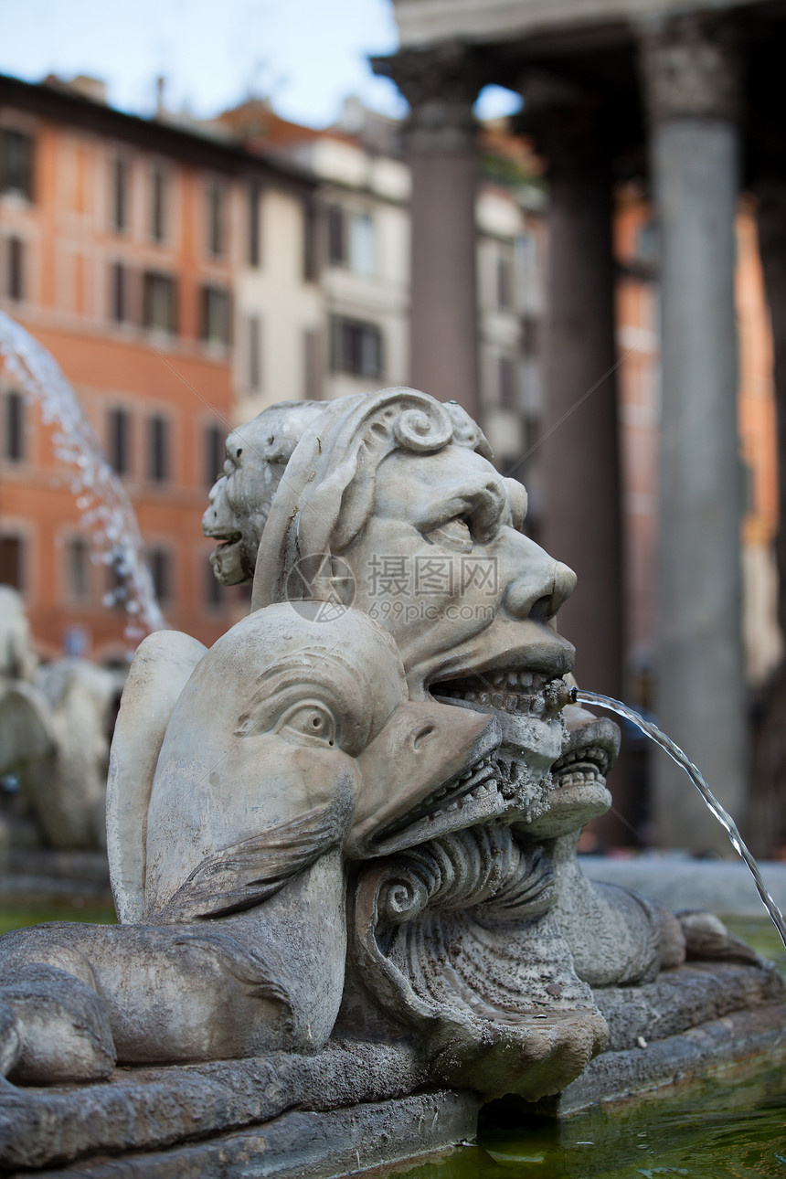 意大利罗马广场巴洛克喷泉的雕塑细节历史性喷泉建筑学旅行历史景点艺术渡槽正方形来源图片