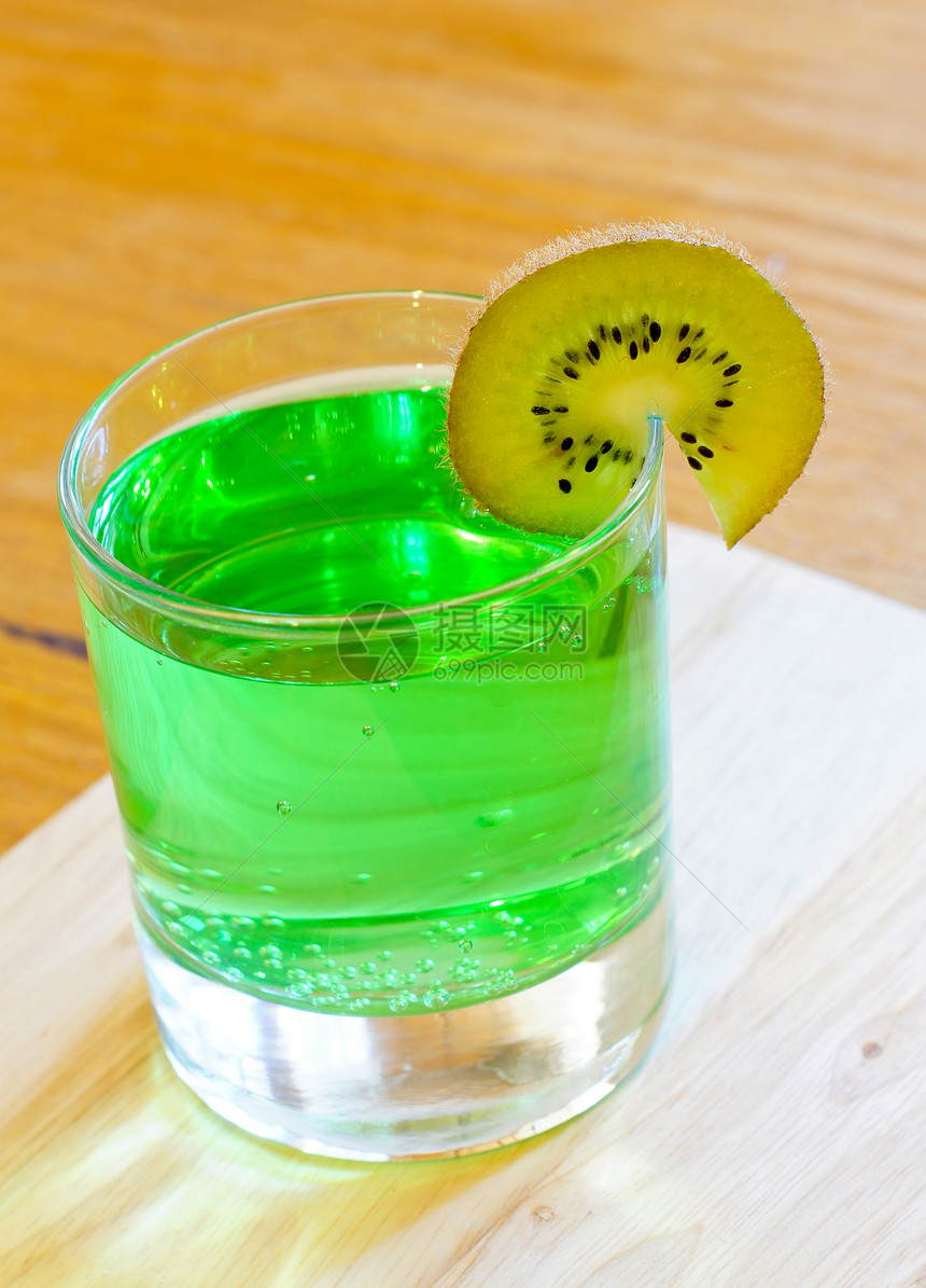 健康早餐绿色奇异果玻璃食物茶点水果餐巾维生素果汁热带图片