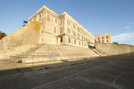 恶魔岛联邦监狱监狱大楼背景图片