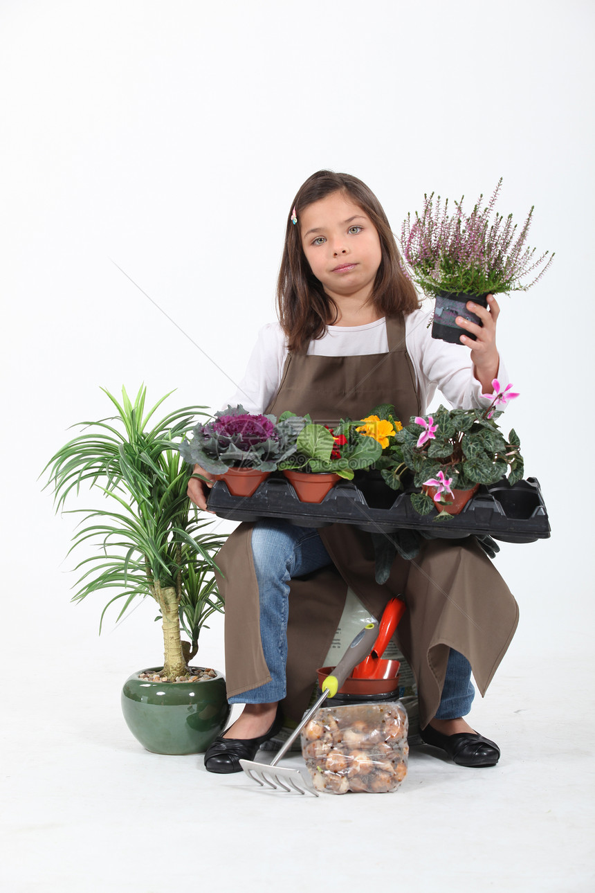 装扮成花女的小女孩图片