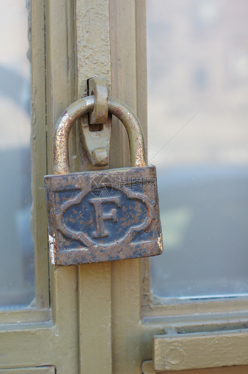 门锁腐蚀自由贮存锁孔钥匙房子木头金属挂锁褪色图片