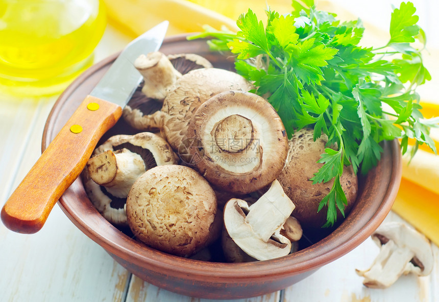 蘑菇美食营养烹饪肉汁厨房木板收成木头饮食蔬菜图片