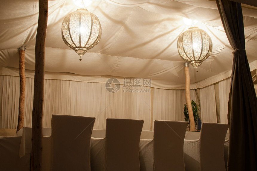 夜间马拉克什传统里亚德帐篷旅行旅游建筑房间用餐客人套房转换历史性枕头图片