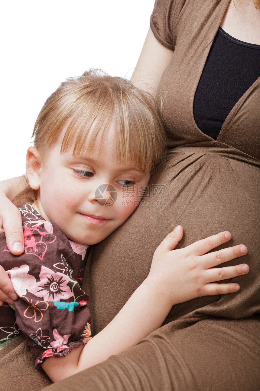 带女儿的孕妇拥抱母性身体兄弟人类后代成人小姑娘父母孩子图片