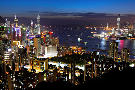 香港夜景风景摩天大楼天空商业城市蓝色金融天际市中心办公室现代的高清图片素材