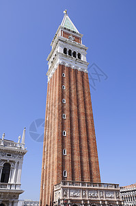 圣马可钟楼意大利威尼斯圣马克坎帕尼莱建筑历史房屋文化遗产蓝天世界遗产古迹风景天空街区背景