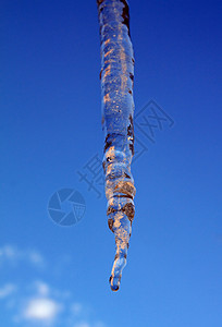 蓝色卡通冰柱冰柱天空反射雕塑剪裁季节蓝色温度折射滑雪气候背景