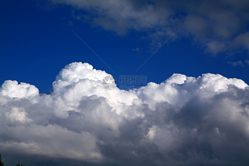 云云天空自由摄影戏剧性正方形云景蓝色天气阳光空气场景图片