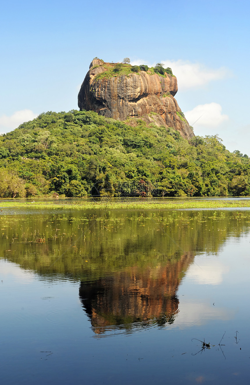 Sigiriya 岩石太阳建筑学文化阳光佛教徒狮子天空反射寺庙吸引力图片