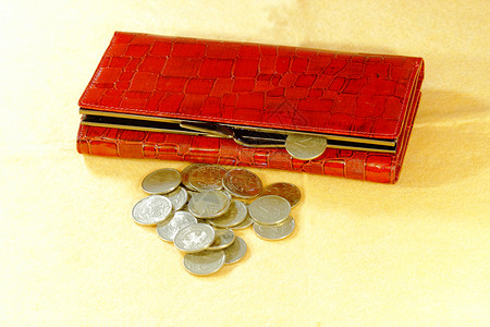 钱的钱包金融卢布货币红色商品薪水硬币养老金背景图片