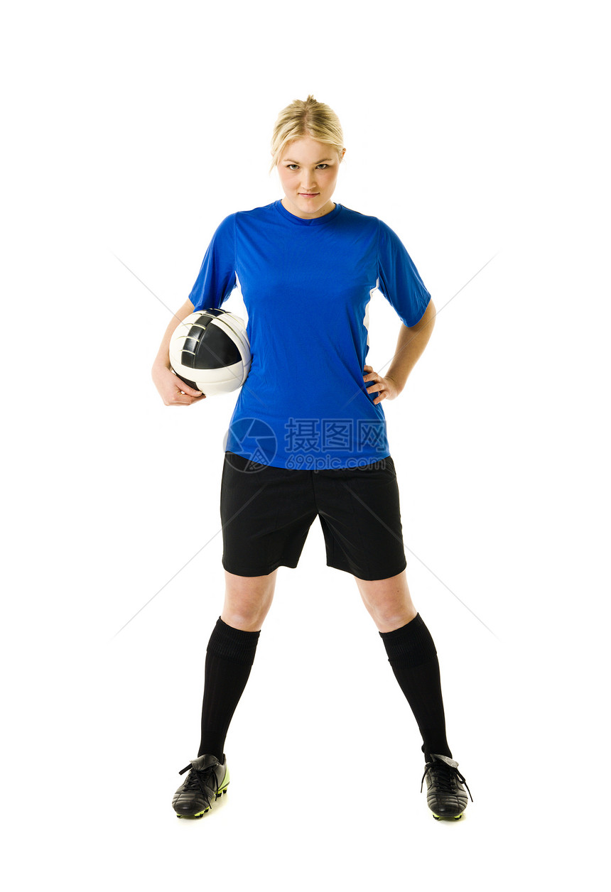 女足球员快乐运动女性头发成人表情蓝衬衫足球鞋白色运动员图片
