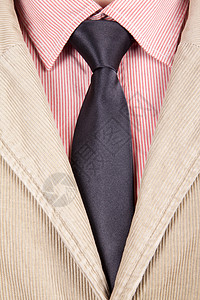 穿着黑色领带的红条纹衬衫白色会议红色通讯节点脖子礼服背景图片